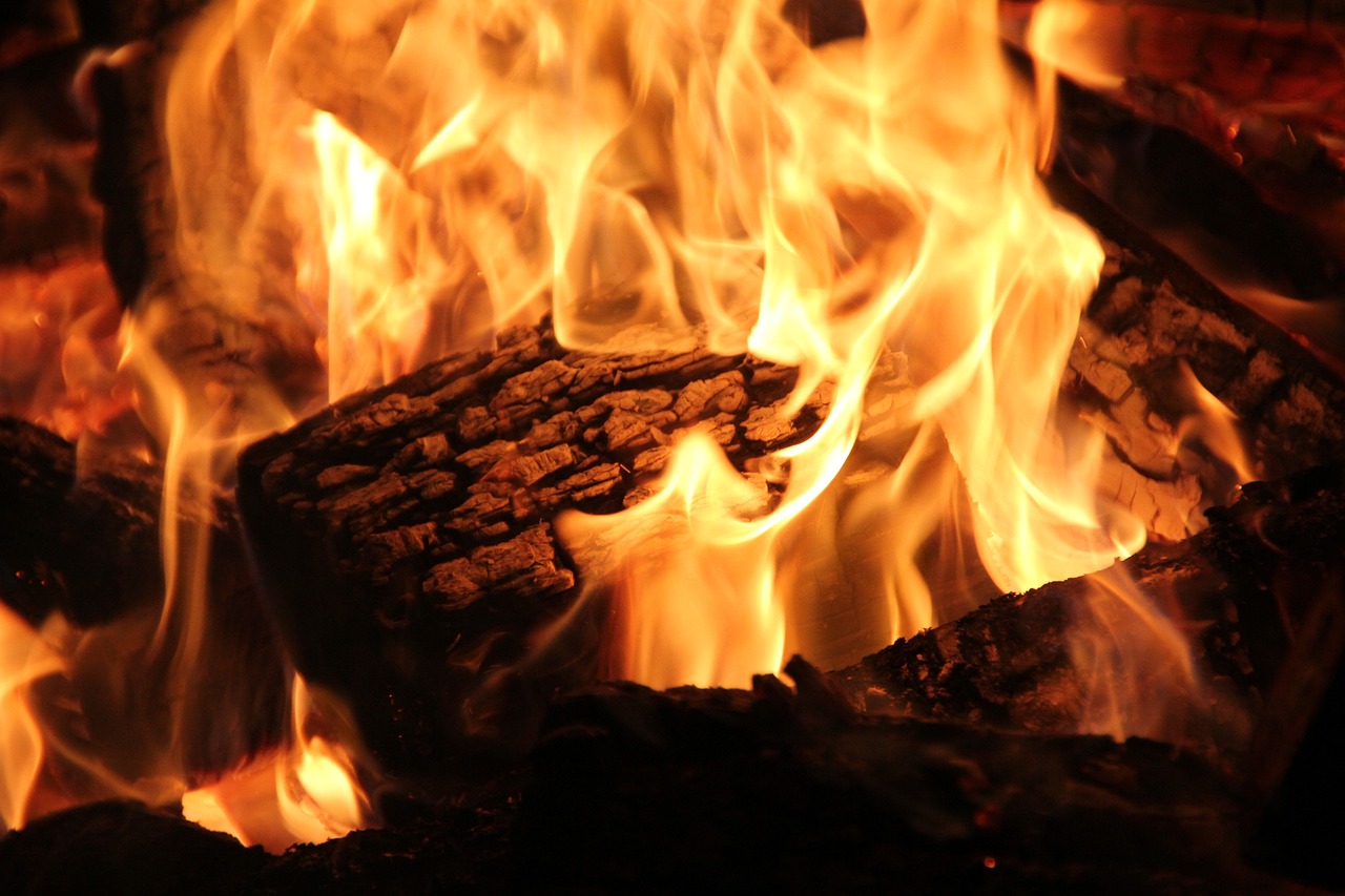 Expert Fireplace Cleaning in Somerville, MA Professional Fireplace Cleaning Services In Somerville Massachusetts